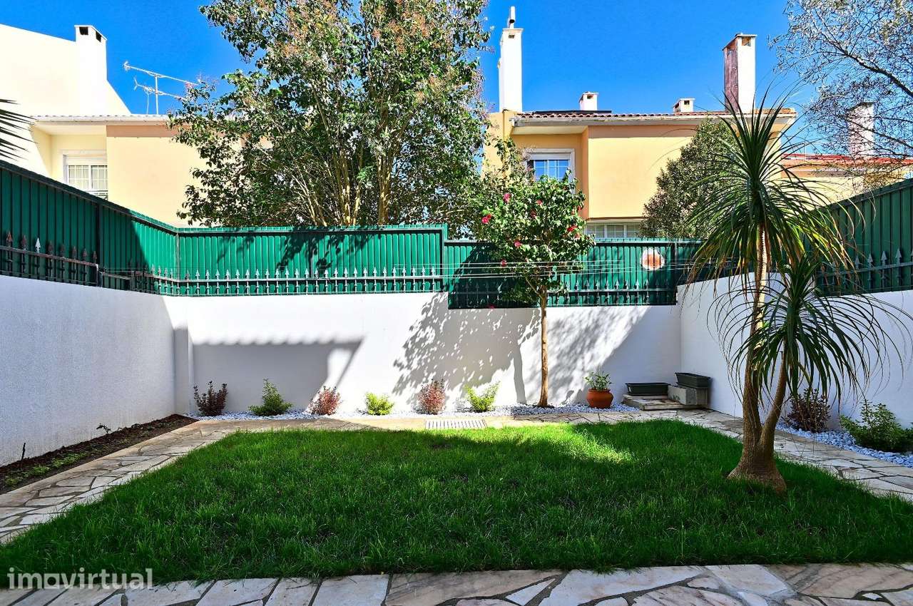 T2 com Jardim Privado, Entrada Separada Renovado Excelente Localização - Grande imagem: 3/19