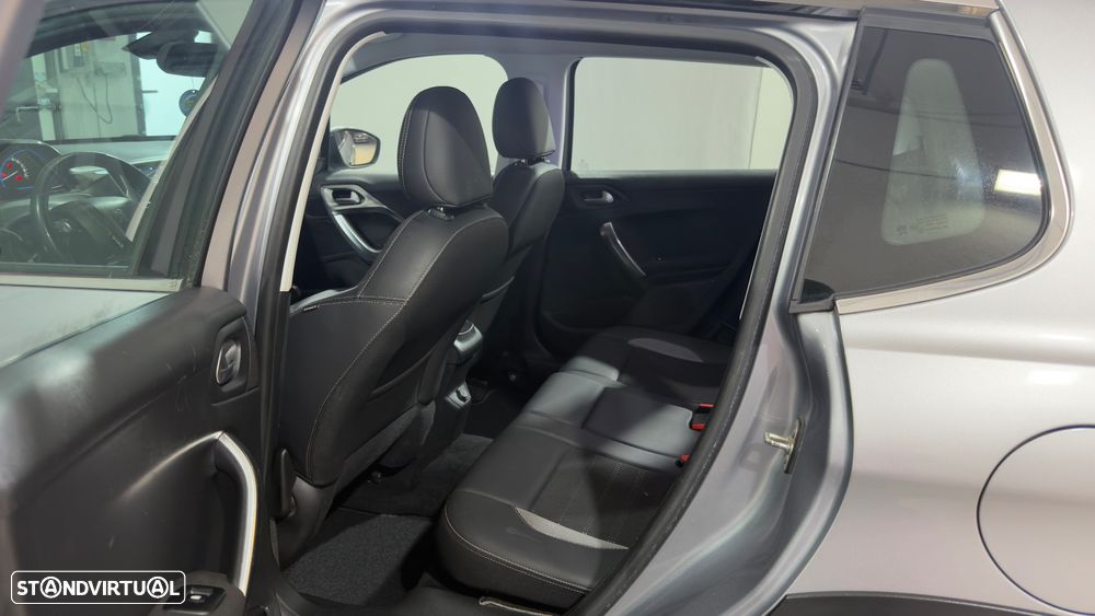 Peugeot 2008 PureTech 110 GPF Stop&Start EAT6 Allure - 12