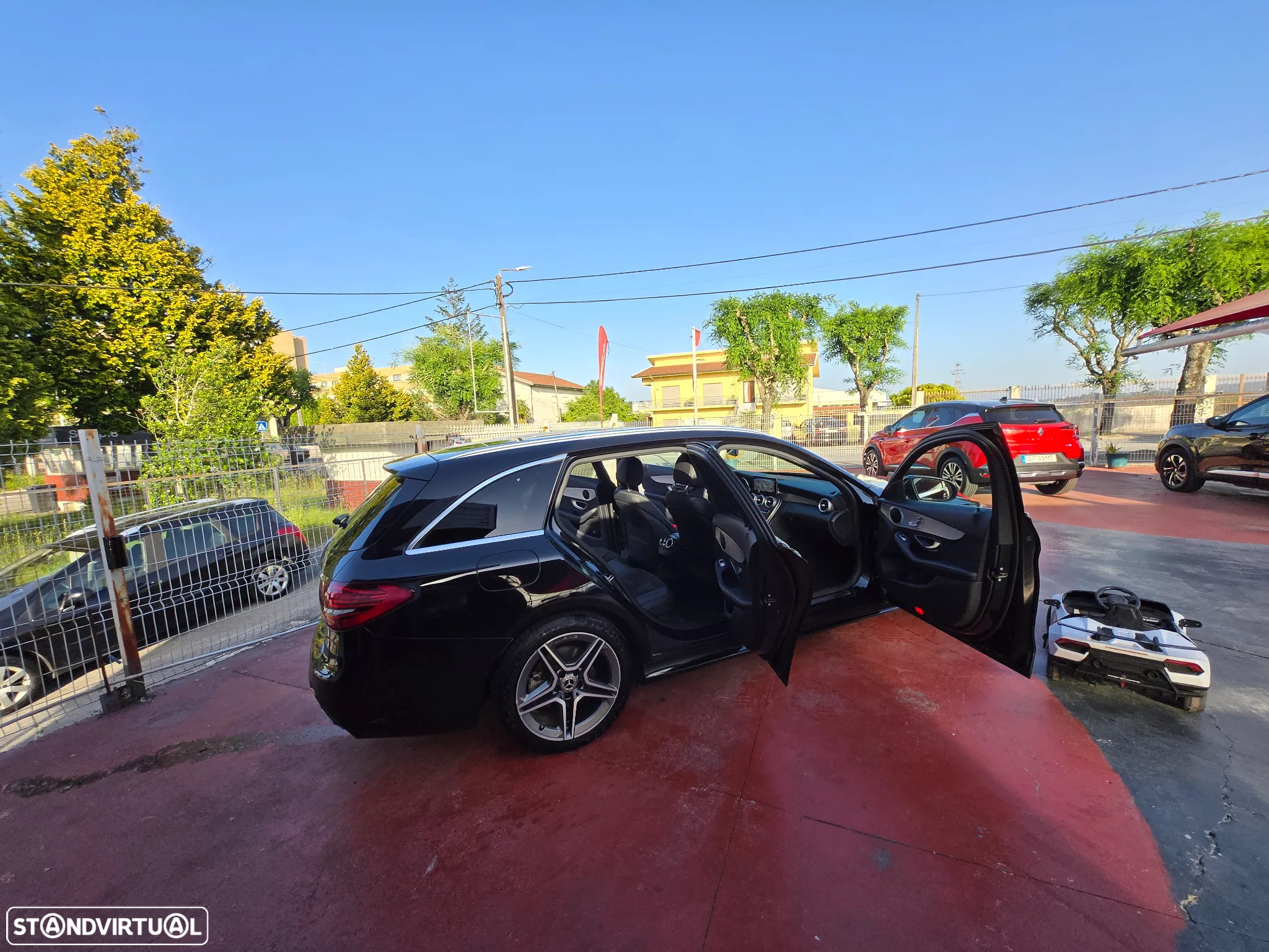 Mercedes-Benz C 300 de AMG Line - 13