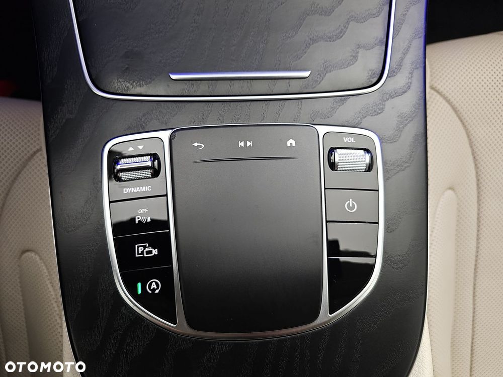 Mercedes-Benz CLS - 16