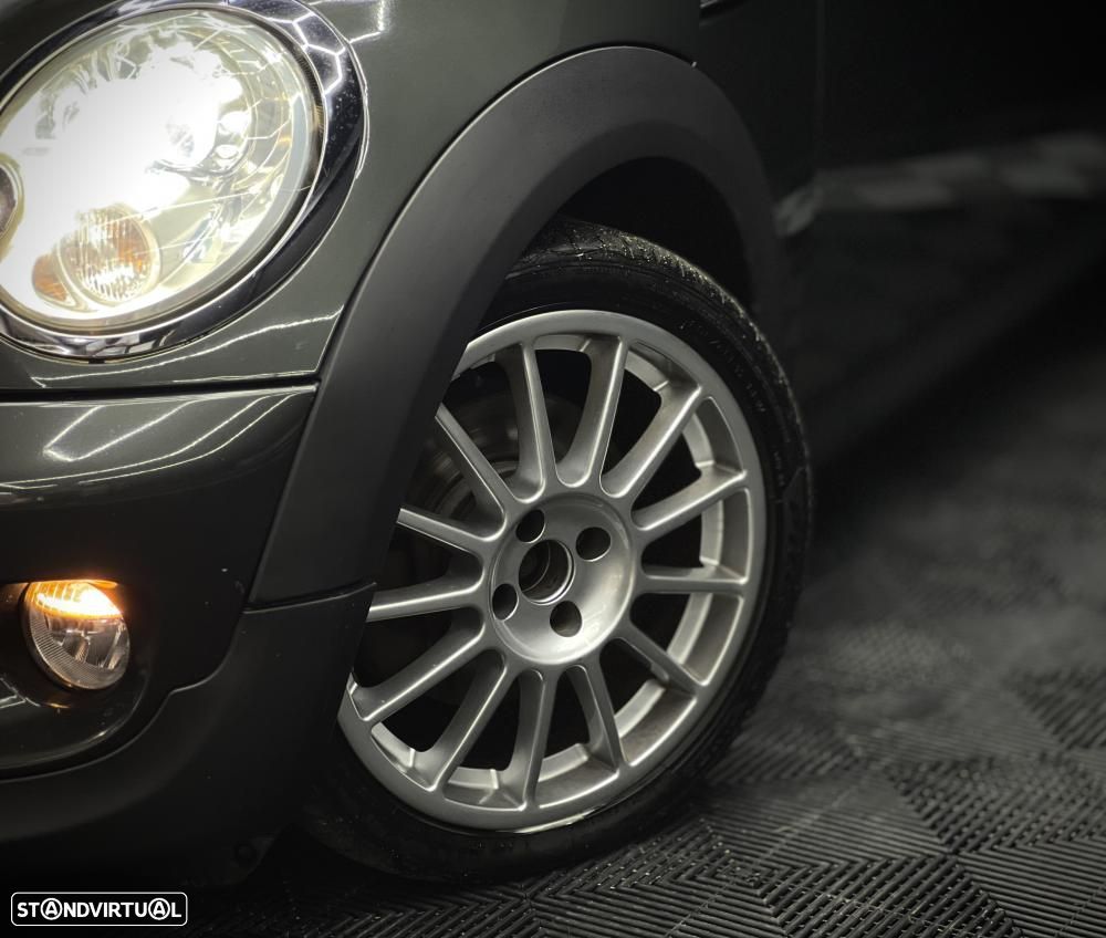 MINI 3 Portas Cooper S - 2