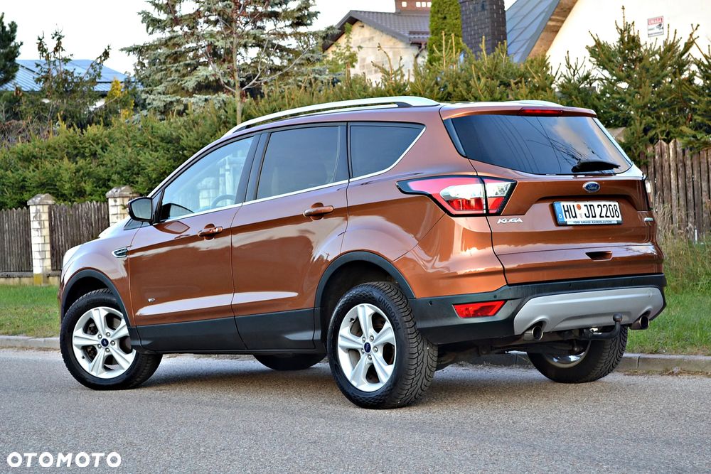 Ford Kuga 1.5 EcoBoost 4x4 Titanium - 8