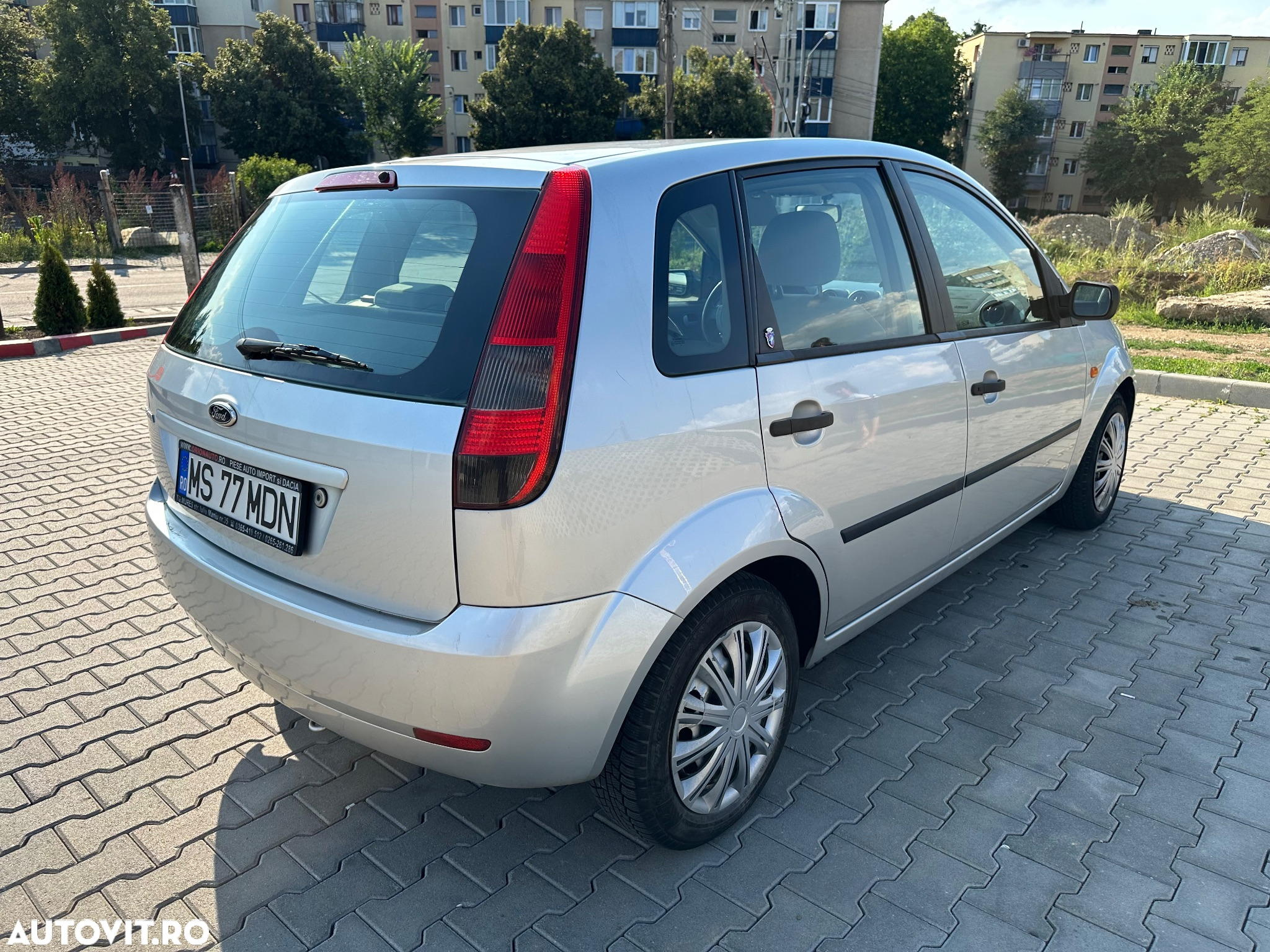 Ford Fiesta 1.4i Ghia - 4