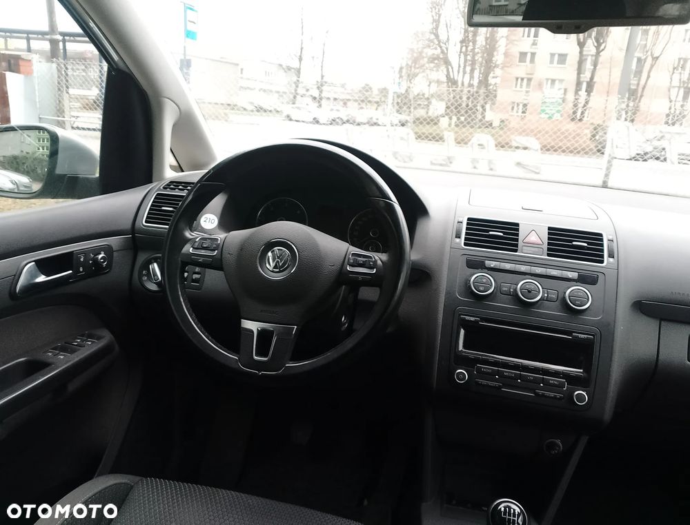 Volkswagen Touran 1.6 TDI DPF BlueMotion Technology Life - 16