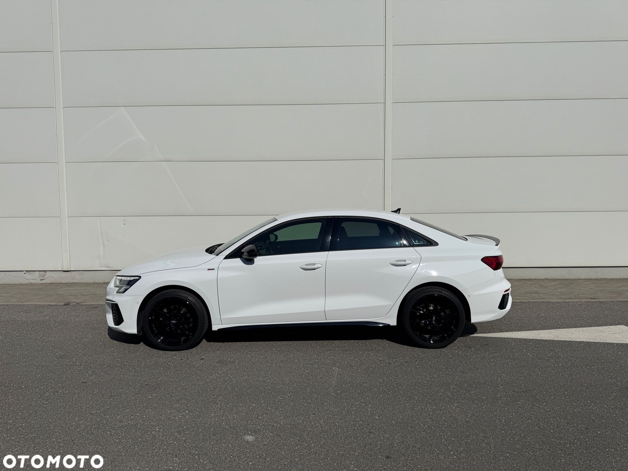 Audi A3 35 TFSI Limousine S tronic S line - 1