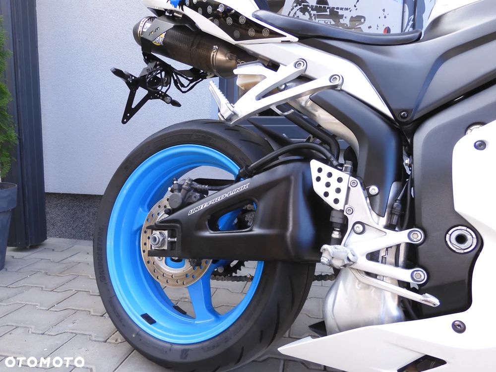 Honda CBR - 18