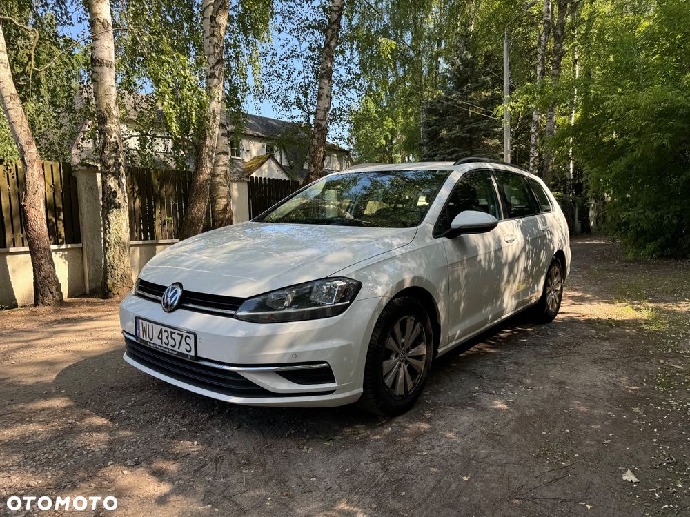 Volkswagen Golf - 2