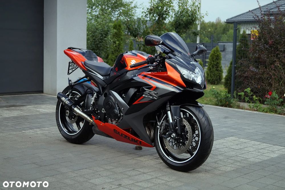 Suzuki GSX-R - 4