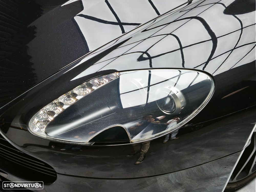 Aston Martin Vantage Roadster Sportshift - 25