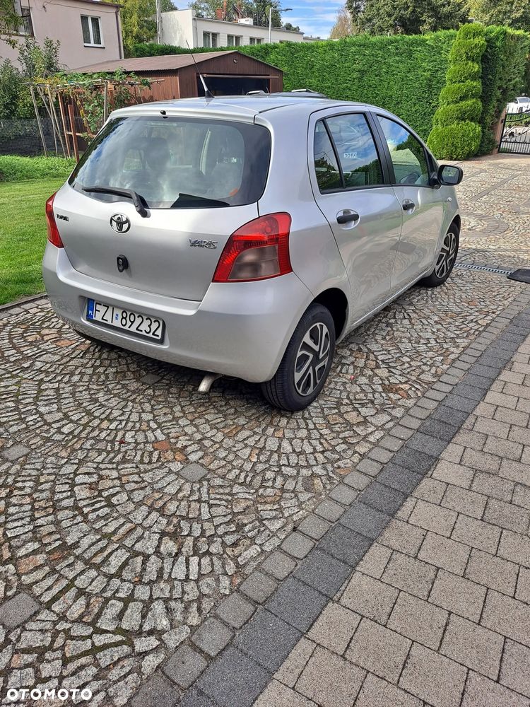 Toyota Yaris 1.0 Luna A/C - 5