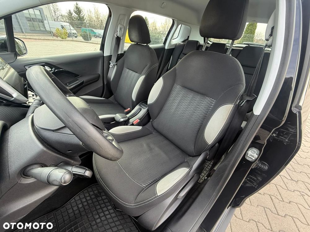Peugeot 2008 PureTech 82 Active - 16