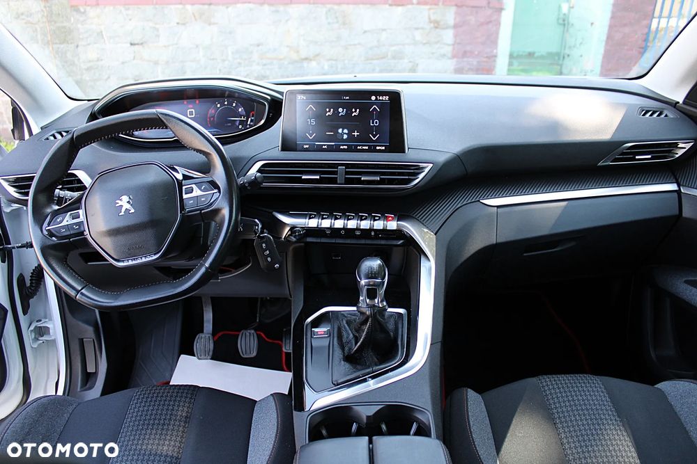 Peugeot 3008 - 16