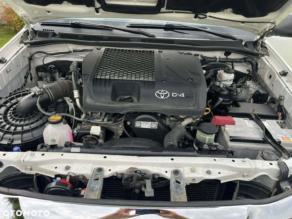 Toyota Hilux - 10