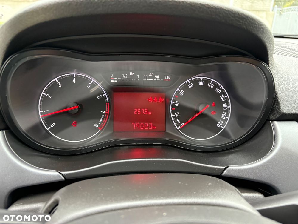 Opel Corsa 1.4 16V Innovation - 12