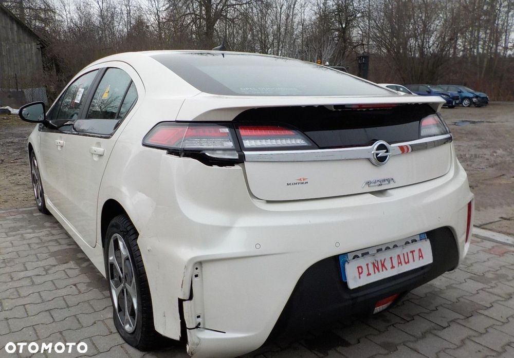 Opel Ampera - 10
