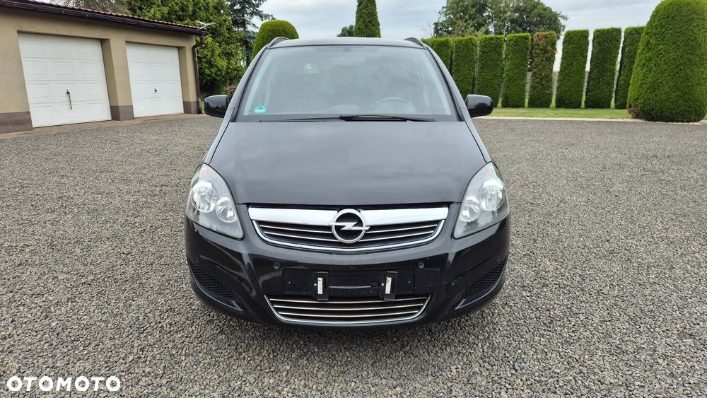 Opel Zafira - 10