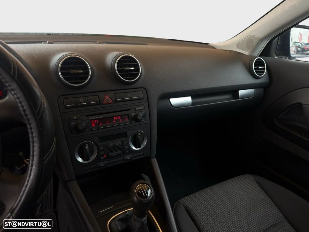 Audi A3 2.0 TDI Ambiente - 12