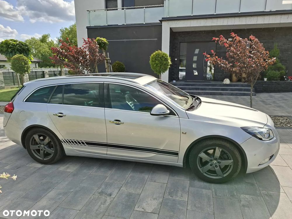 Opel Insignia 2.0 Turbo Sports Tourer 4x4 Automatik - 5