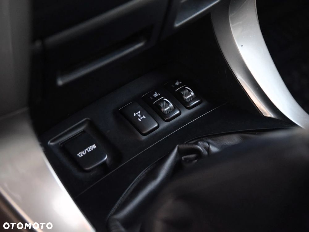 Toyota Land Cruiser 3.0 D Sol - 24