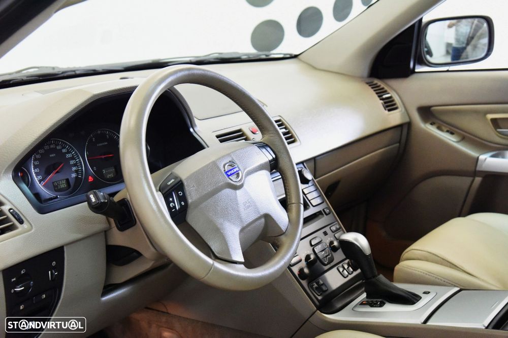 Volvo XC 90 2.4 D5 7L Executive - 19