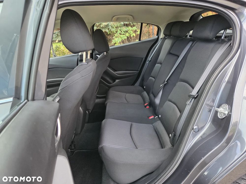 Mazda 3 - 15