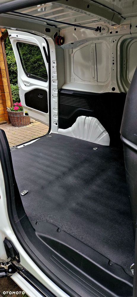 Opel COMBO - 15
