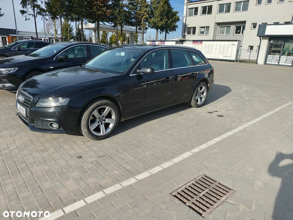 Audi A4 Avant - 1