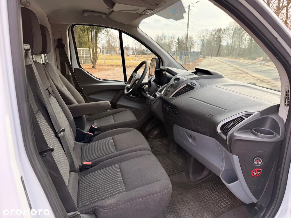Ford Transit Custom Long - 9