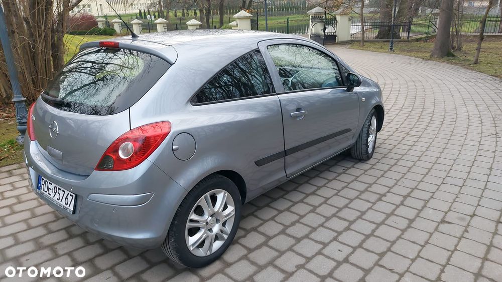 Opel Corsa - 4