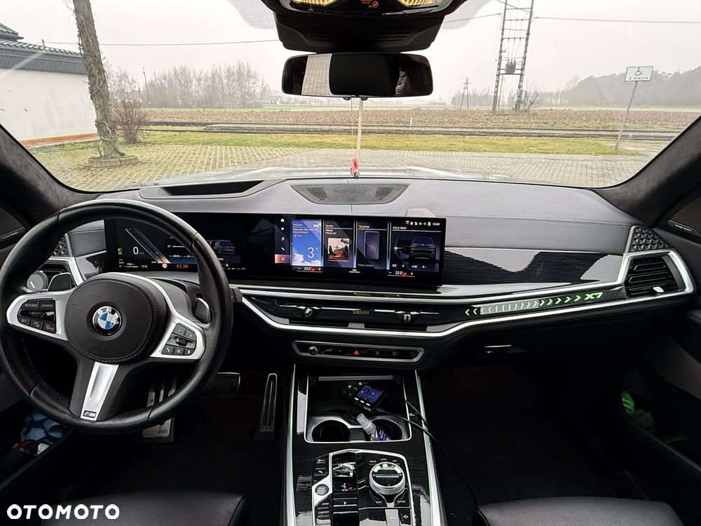 BMW X7 - 10