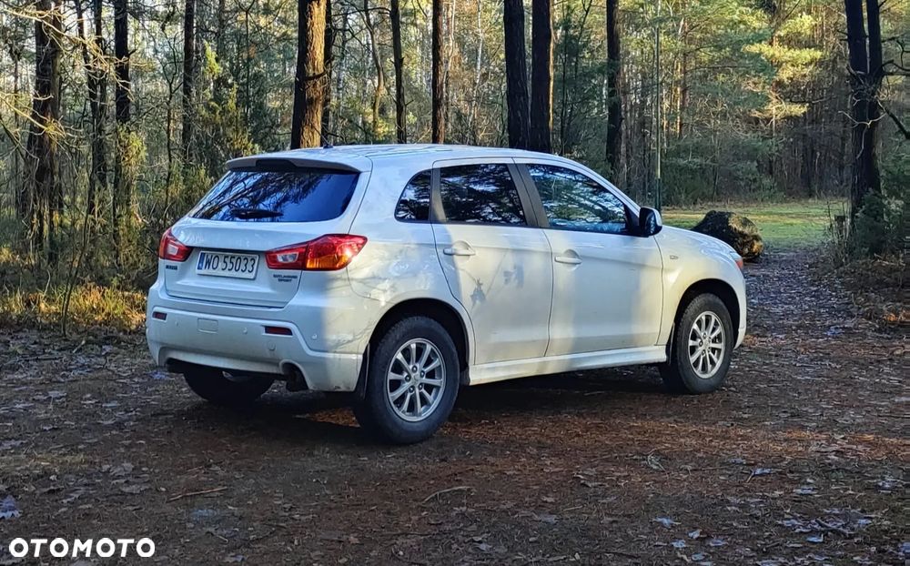 Mitsubishi Outlander 2.0 Intense - 9