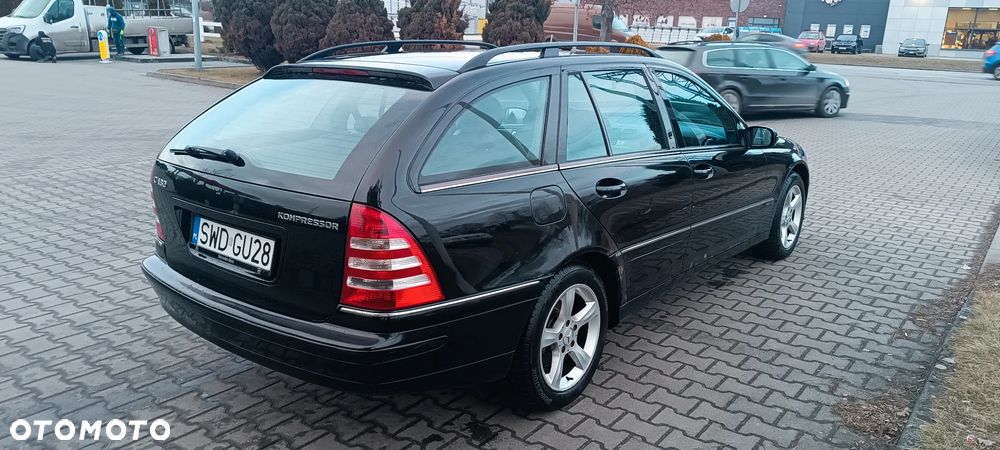 Mercedes-Benz Klasa C 180 T Kompressor Avantgarde - 3