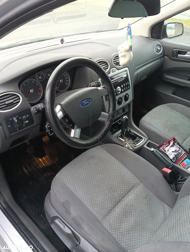 Ford Focus Wagon 1.6i Comfort - 7