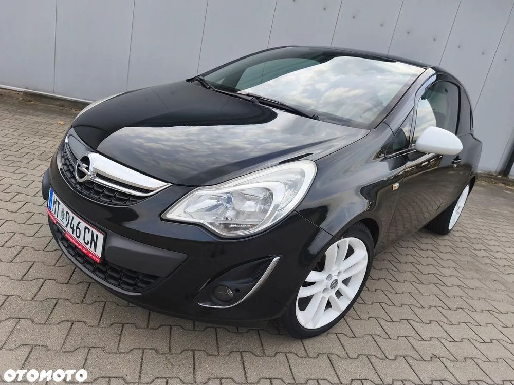 Opel Corsa 1.4 16V Color Edition - 1