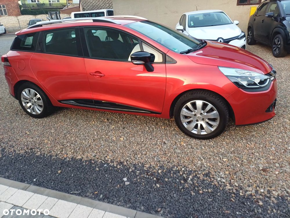 Renault Clio TCe 90 Luxe - 5