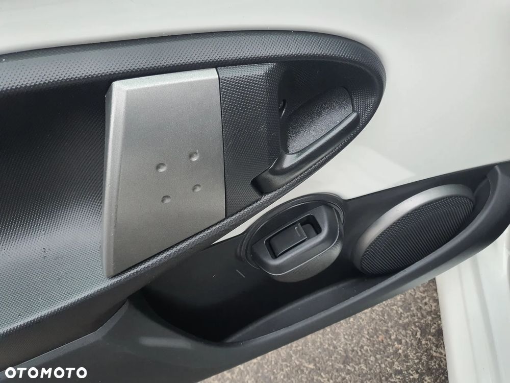 Toyota Aygo - 8