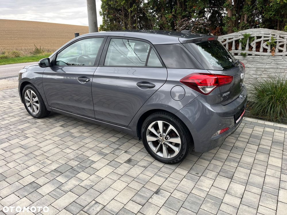 Hyundai i20 - 22