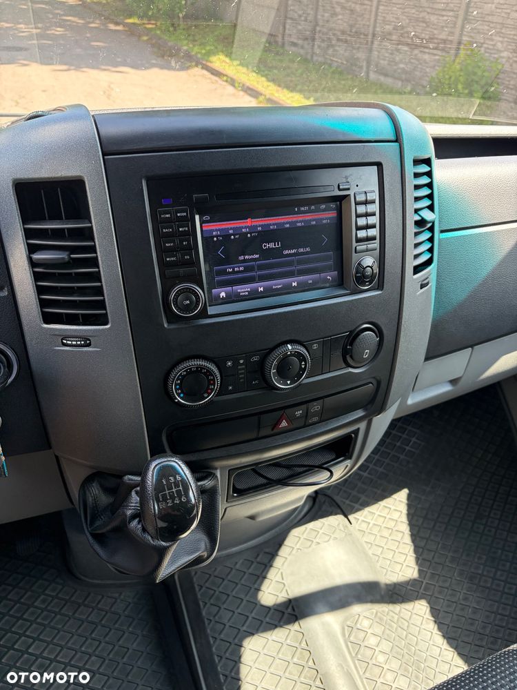 Mercedes-Benz Sprinter - 7