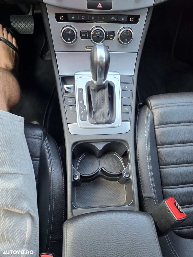 Volkswagen Passat CC - 31