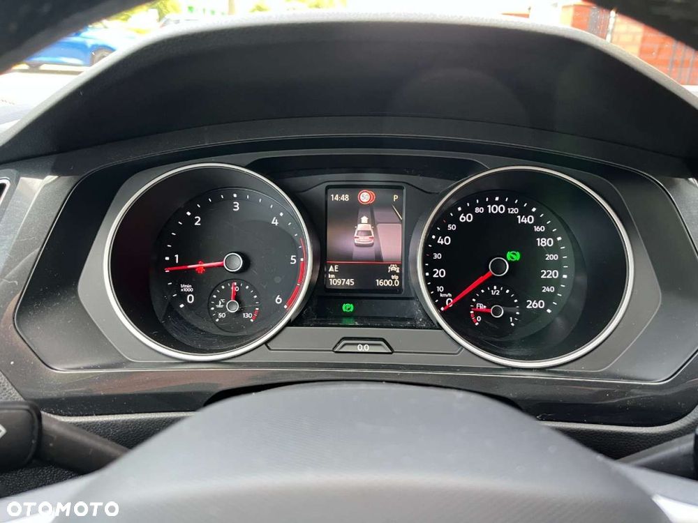 Volkswagen Tiguan 2.0 TDI SCR DSG ACTIVE - 9