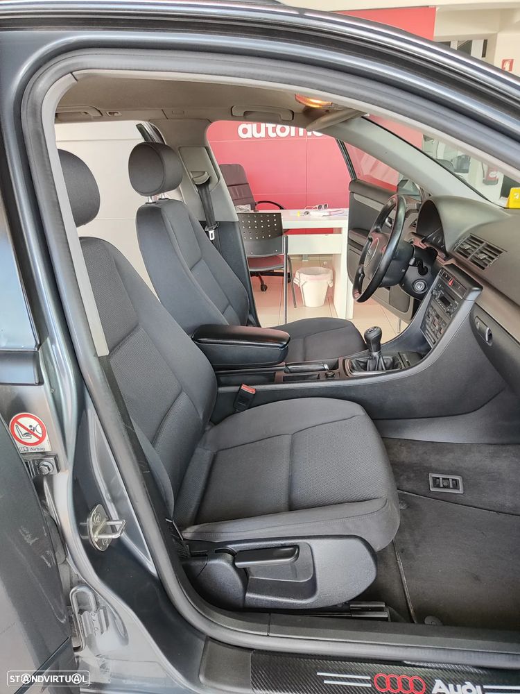 Audi A4 Avant 1.9 TDI m6 Exclusive - 19