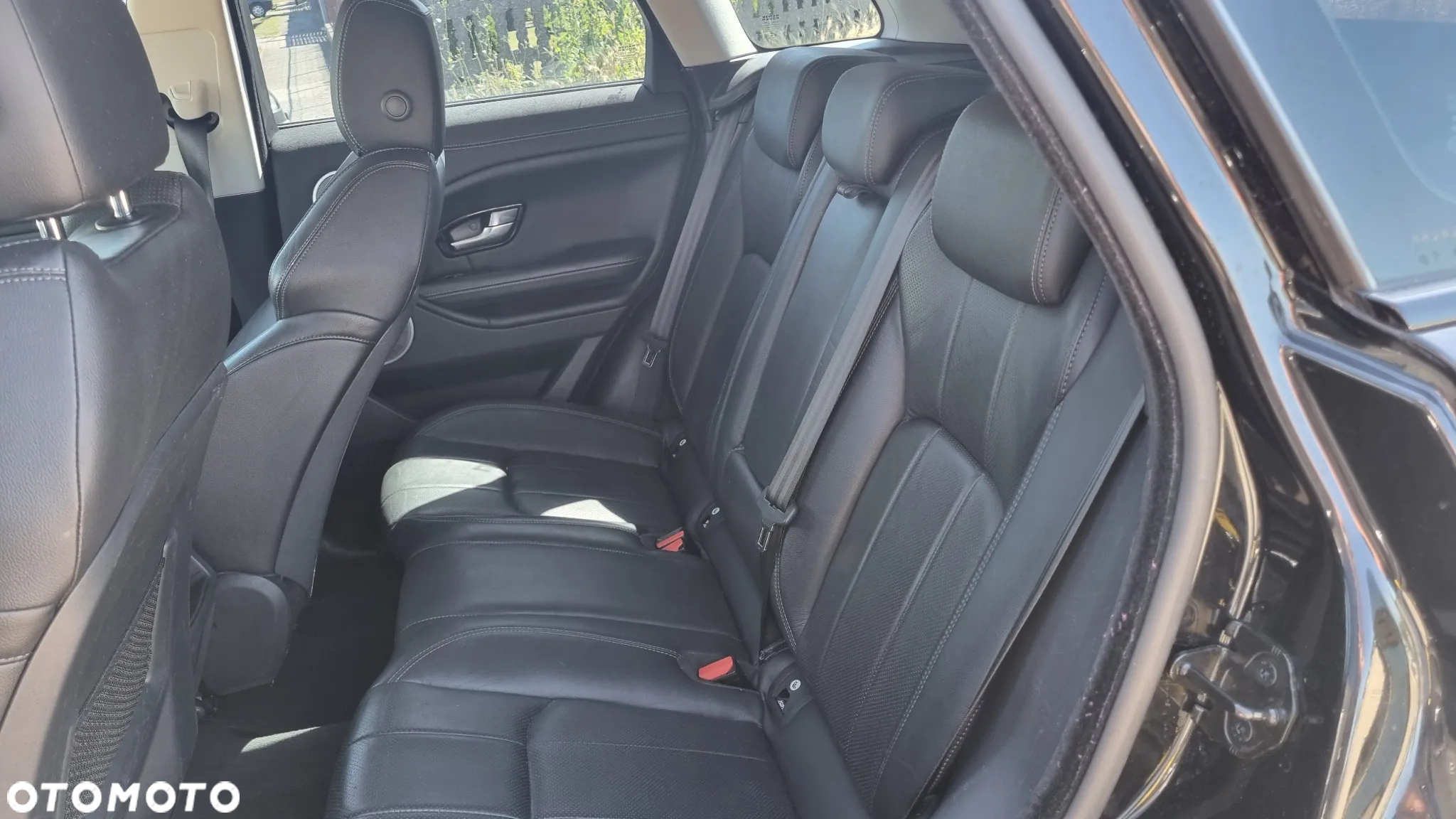 Land Rover Range Rover Evoque - 26