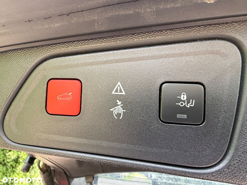 Peugeot 3008 PureTech 180 Stop & Start GPF EAT8 GT - 9