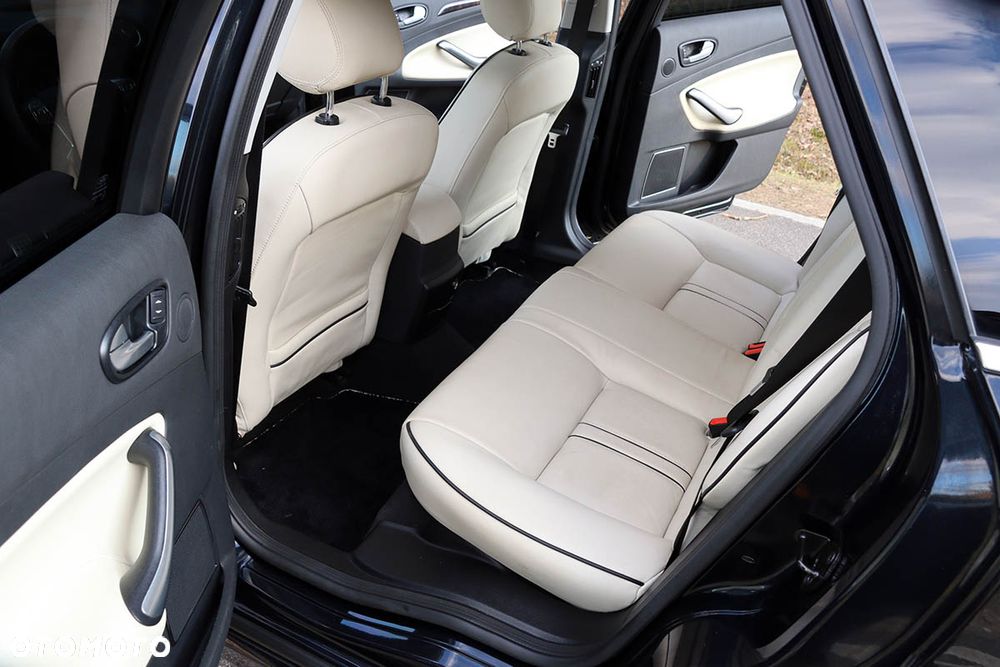 Ford Mondeo 2.2 TDCi Black Magic - 28