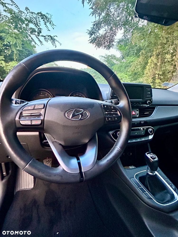 Hyundai i30 1.4 Classic + - 5