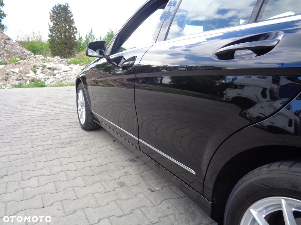 Mercedes-Benz Klasa C 180 BlueEFFICIENCY Avantgarde - 26