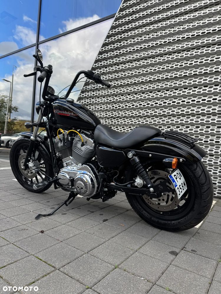 Harley-Davidson Sportster Custom 883C - 2