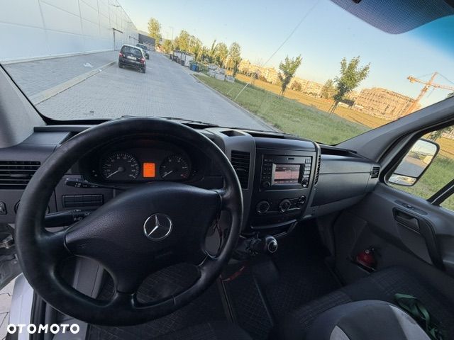 Mercedes-Benz SPRINTER - 28