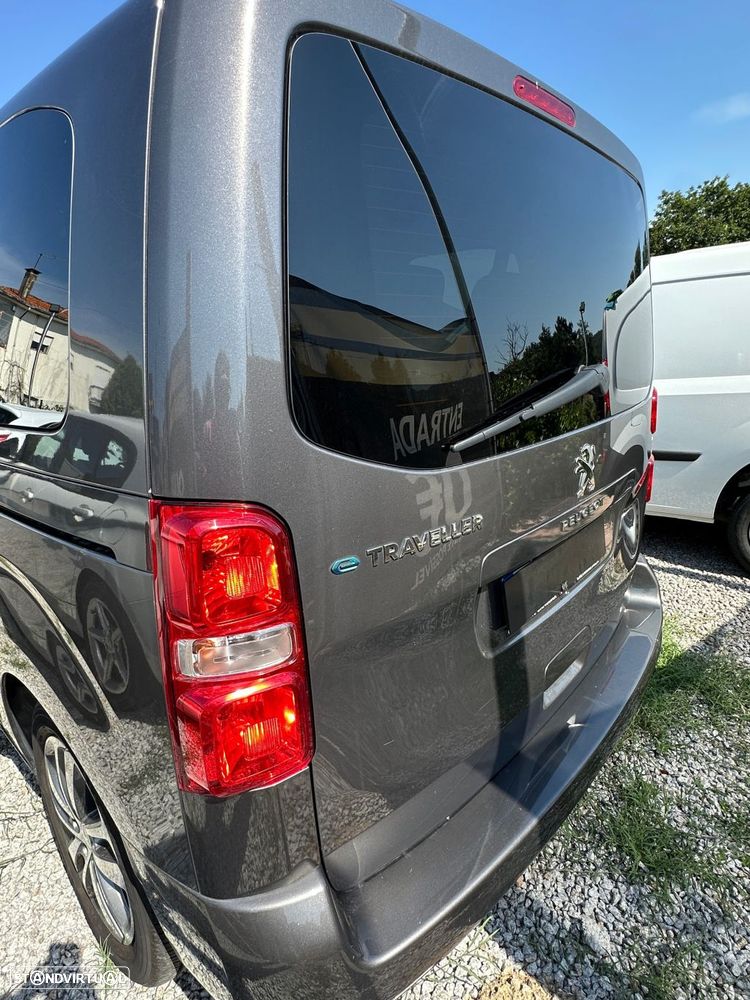 Peugeot Traveller - 14