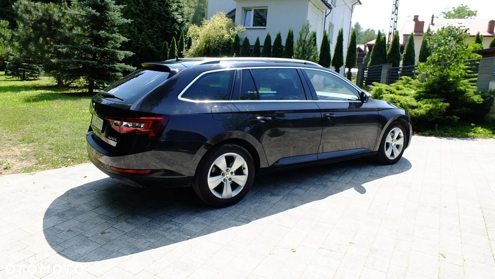 Skoda Superb 2.0 TDI Ambition - 5